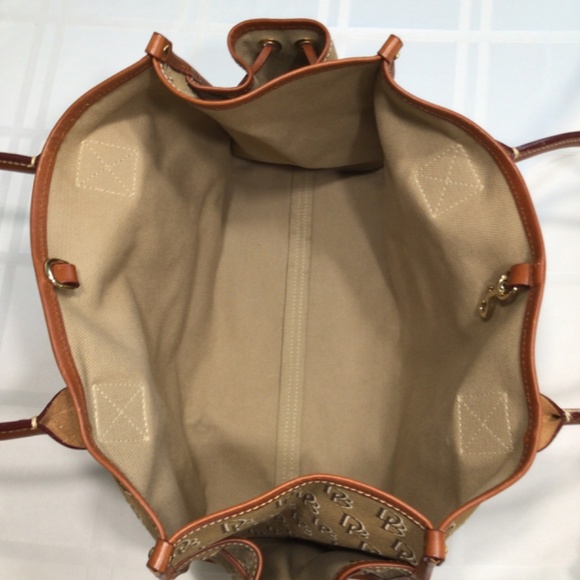 Dooney & Bourke Monogram Weekender Tote - Picture 14 of 16